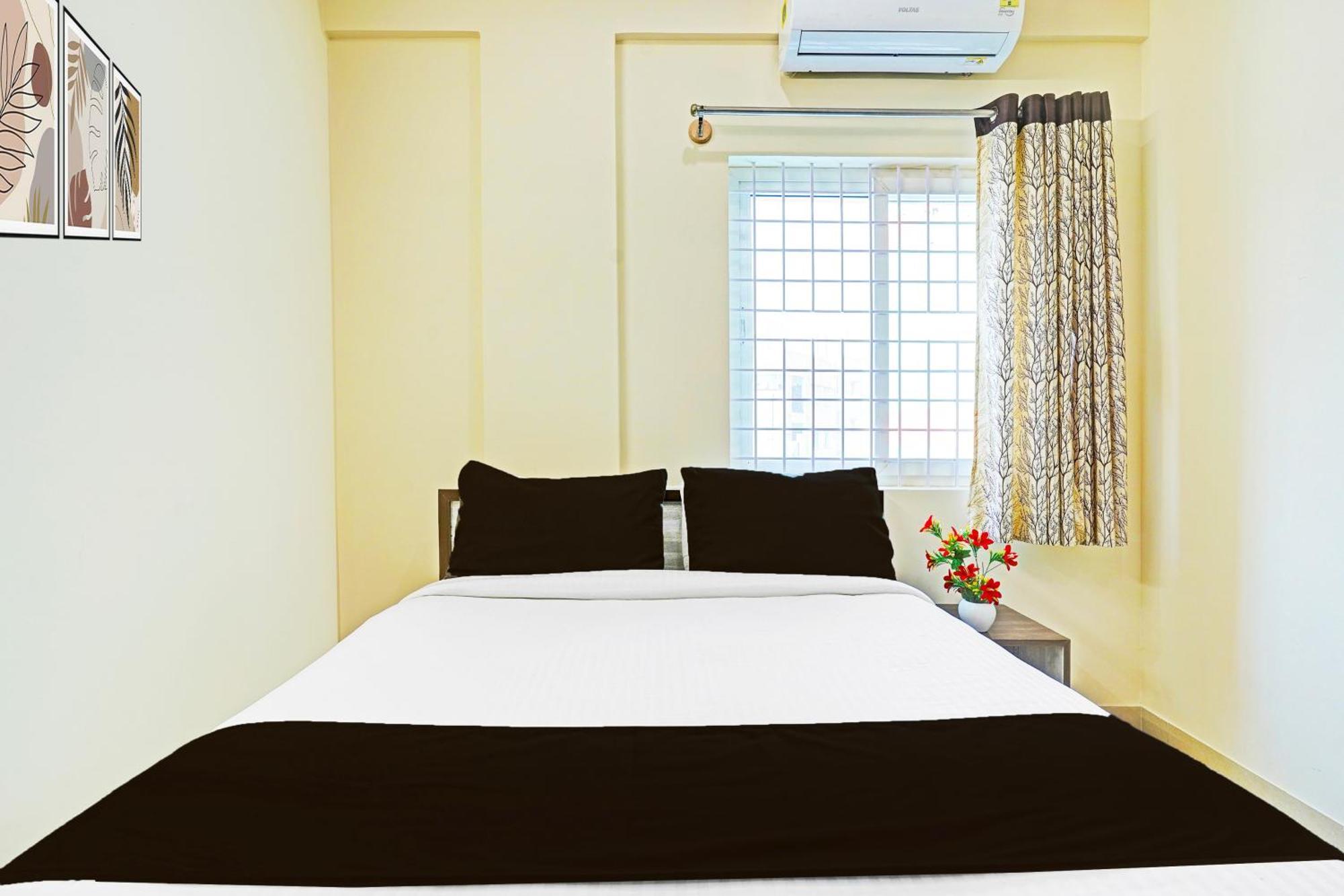 Super Collection O Niladri Road Hotel Kammasandra Bagian luar foto