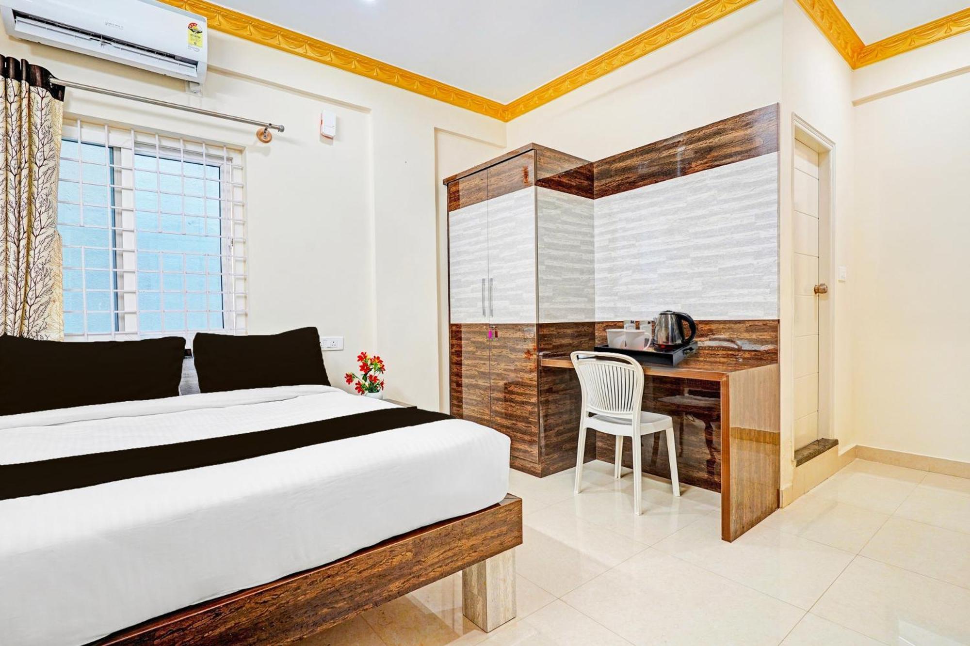Super Collection O Niladri Road Hotel Kammasandra Bagian luar foto