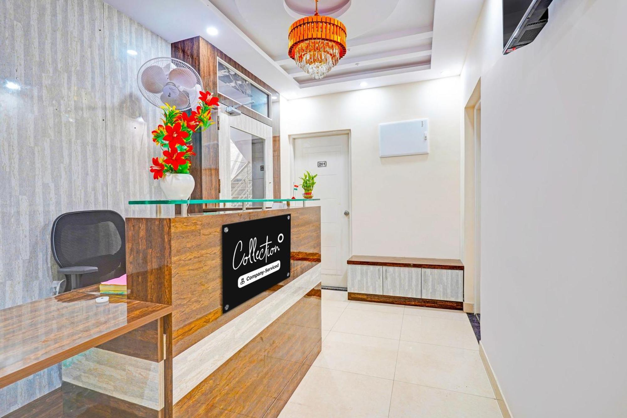 Super Collection O Niladri Road Hotel Kammasandra Bagian luar foto